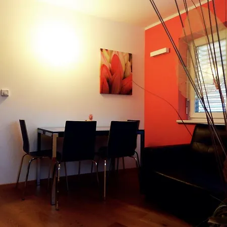 & Wellness Skok アパート