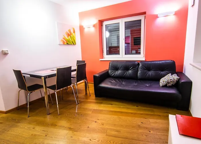 斯阔克康体公寓 *